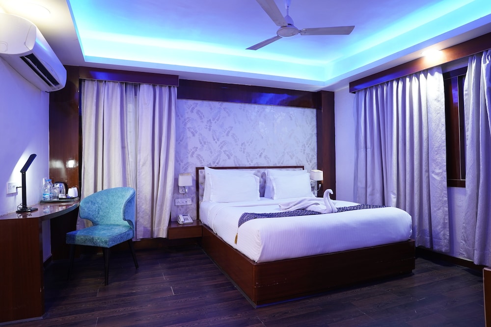 Hotel Emirates 6/38