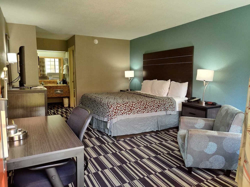 Days Inn by Wyndham Southaven MS 13/23