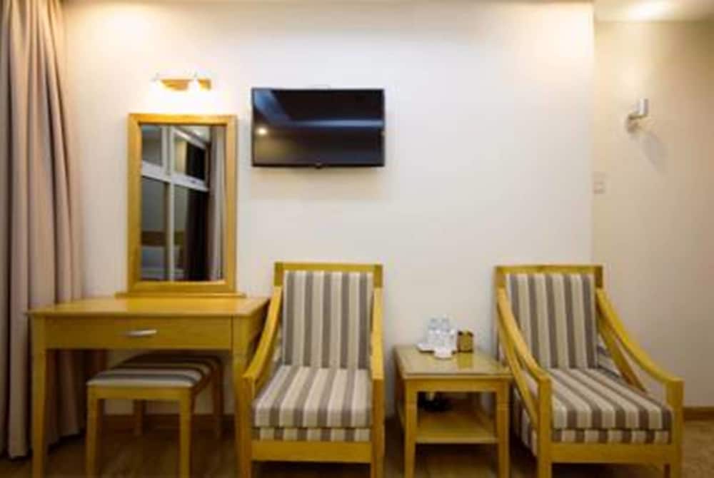 Nhat Linh Hotel Da Nang 23/31