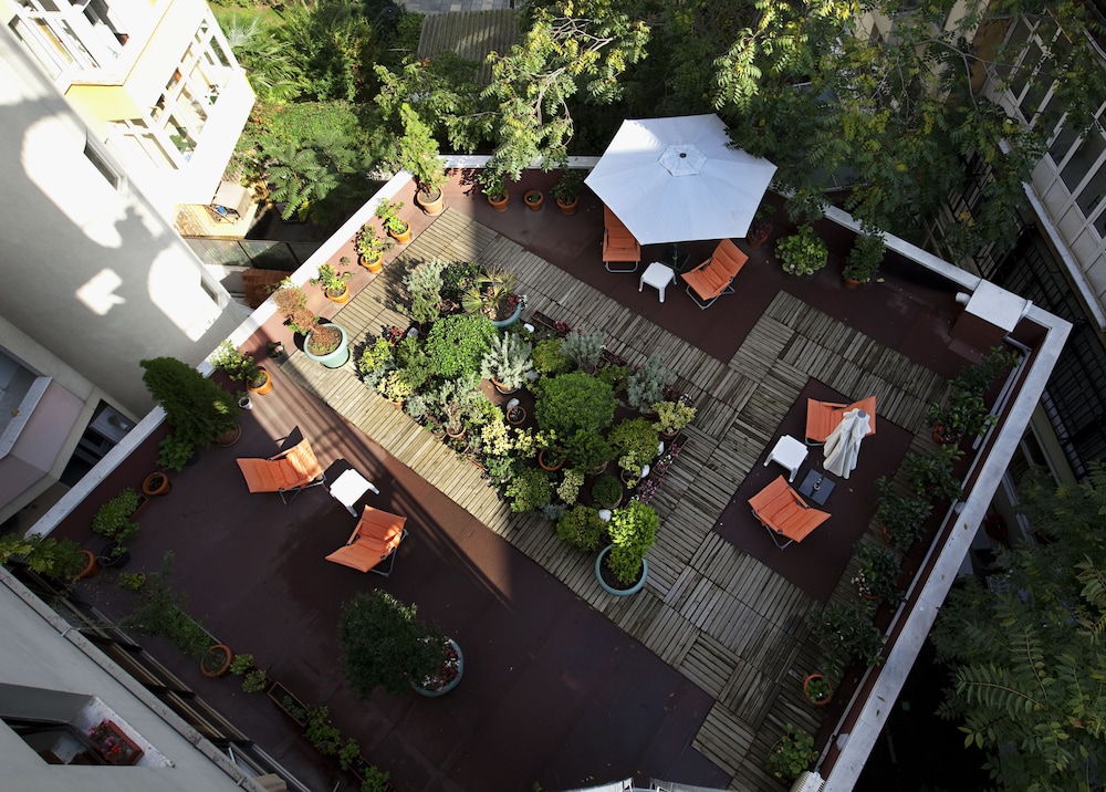 Gallery Residence And Boutique Hotel 63/72