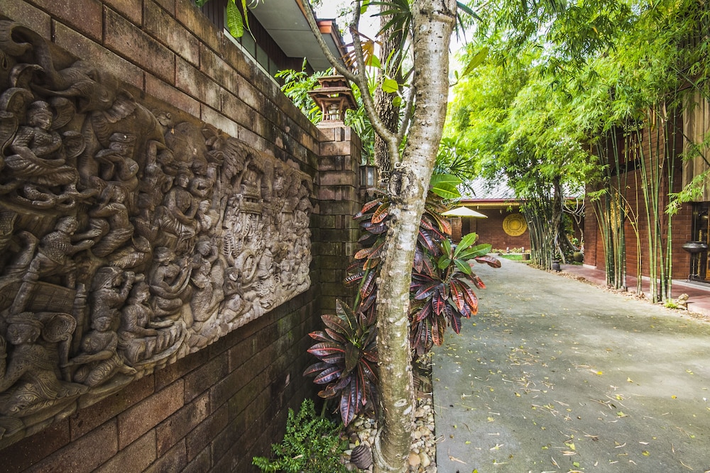 Irawadee Resort 49/51