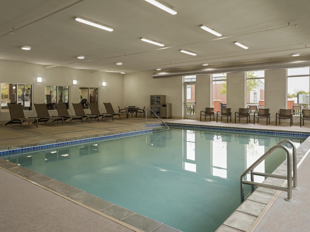 Hyatt Place West Des Moines/Jordan Creek 45/77