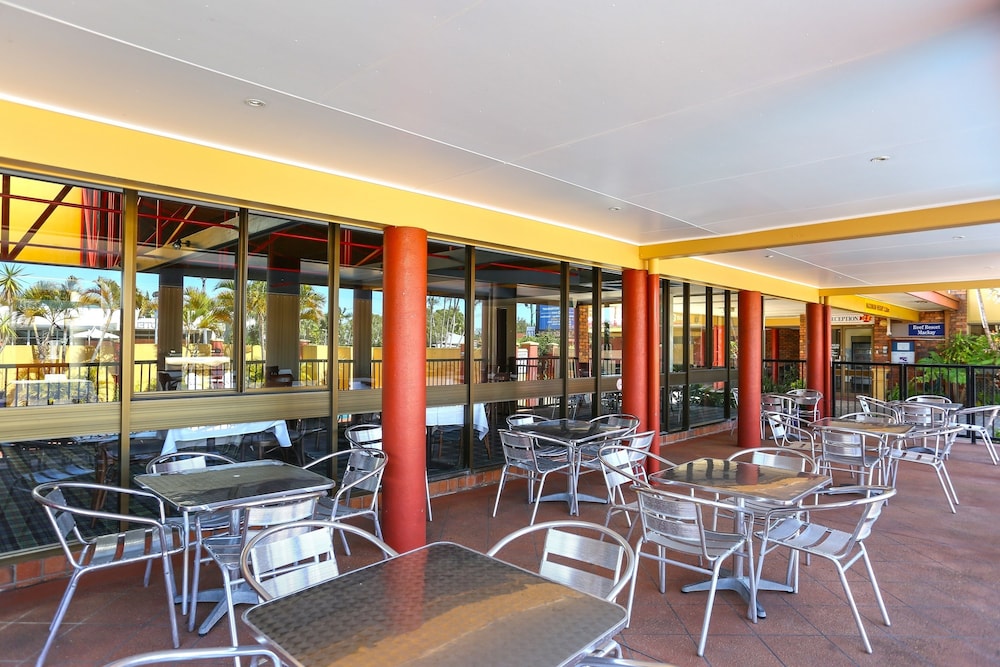 Reef Resort Motel 30/36