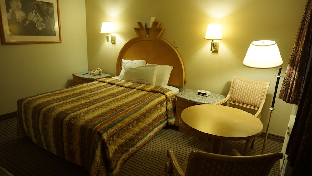 Travelodge by Wyndham Imperial/El Centro 18/48