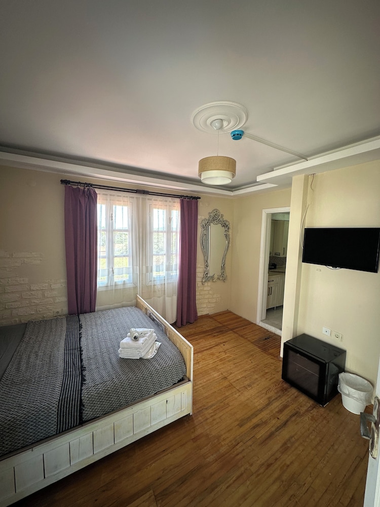 Kekik Alacati Otel 10/50