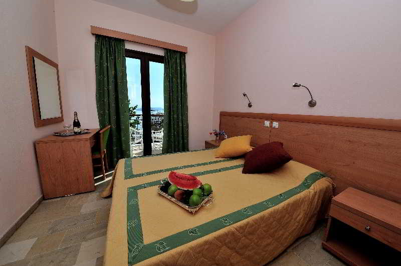 VASSILIAS BEACH APARTMENTS 7/31