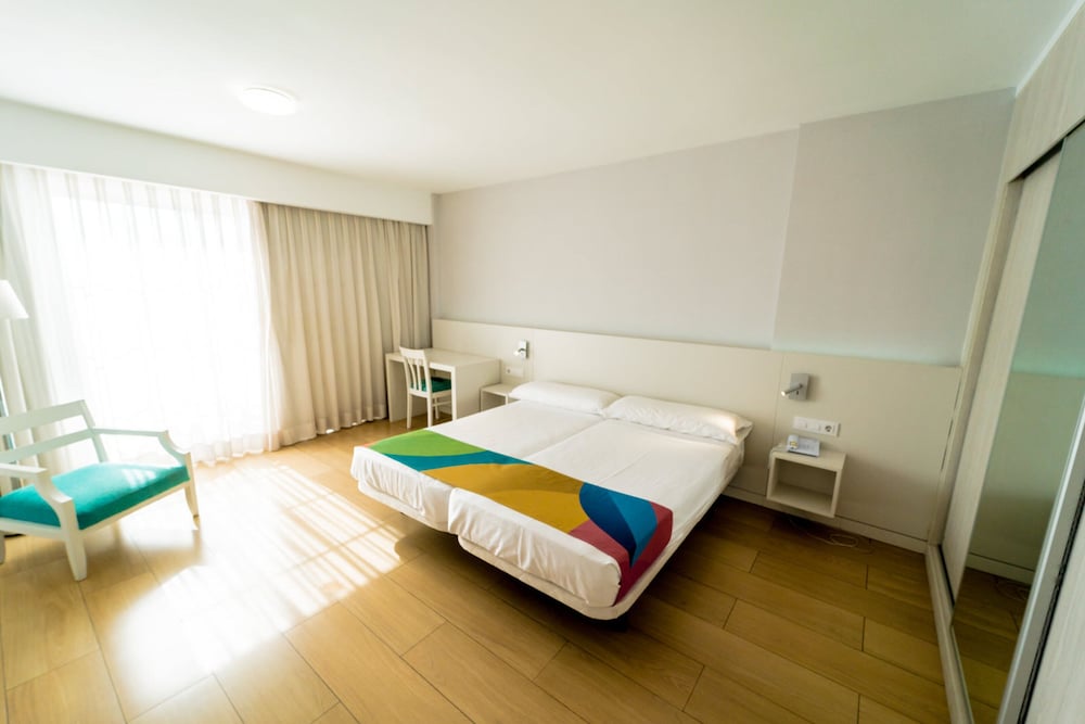 Paradise Park Fun Lifestyle Hotel 20/72