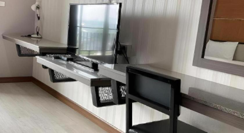 The Y Residence 43/43
