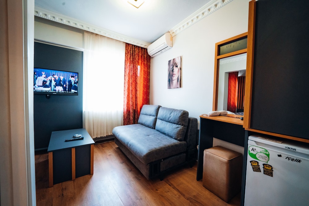 Evin Suit Hotel 30/50