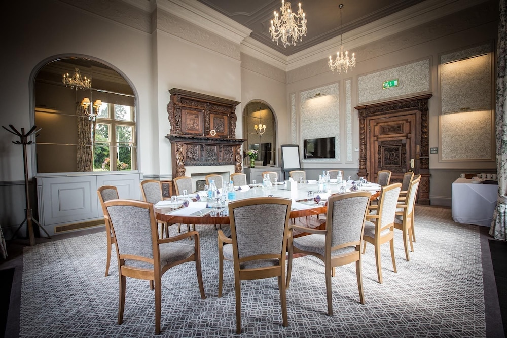 Down Hall Hotel Spa & Estate 55/79