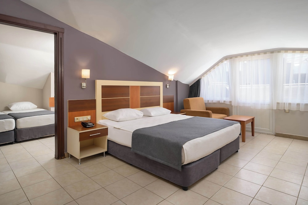 Krizantem Hotel 14/61