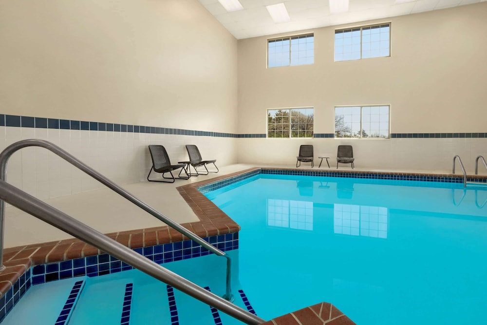 Baymont by Wyndham Blackwell I-35 31/71