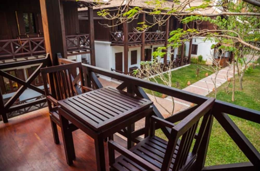 MOUANG LUANG HOTEL 32/47