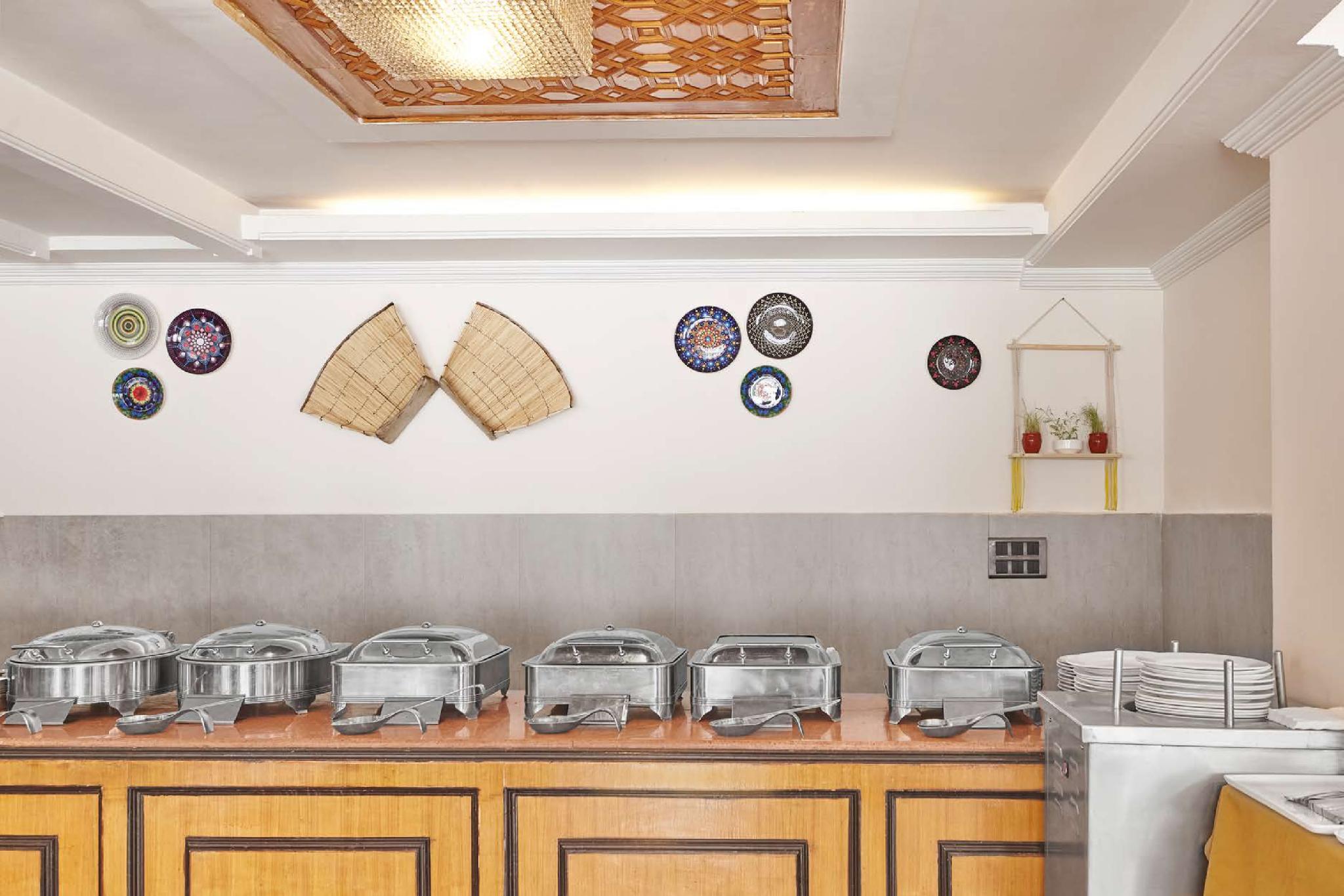 Hotel Grand Mumtaz 11/45