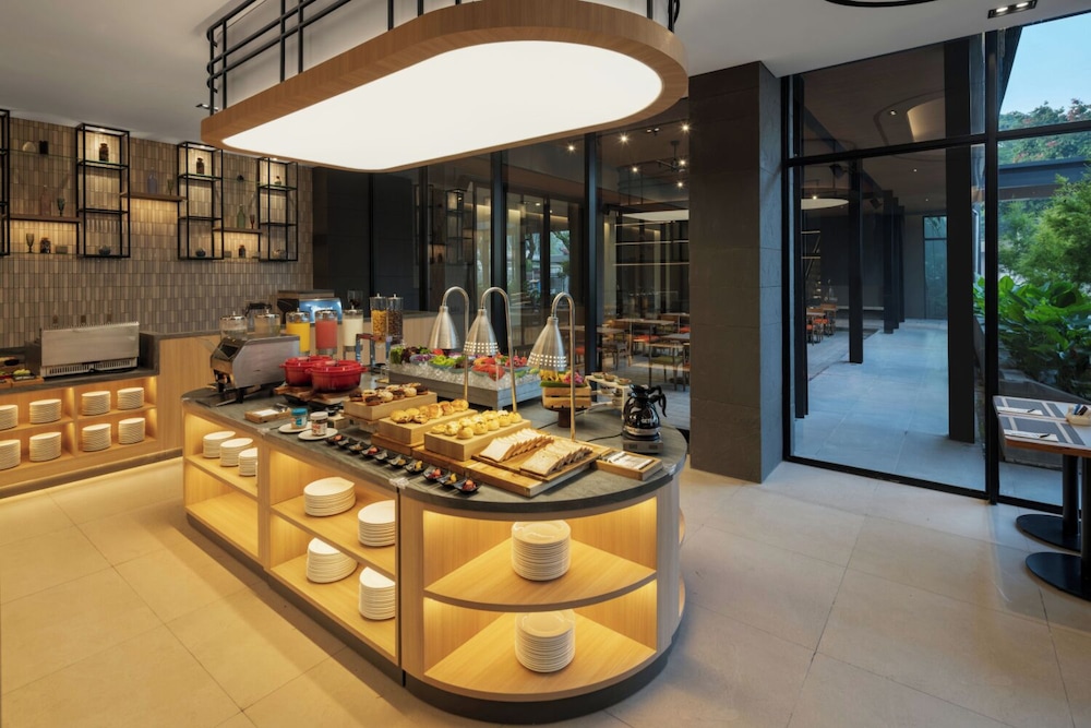 Hotel Neo Kota Baru Parahyangan 73/88