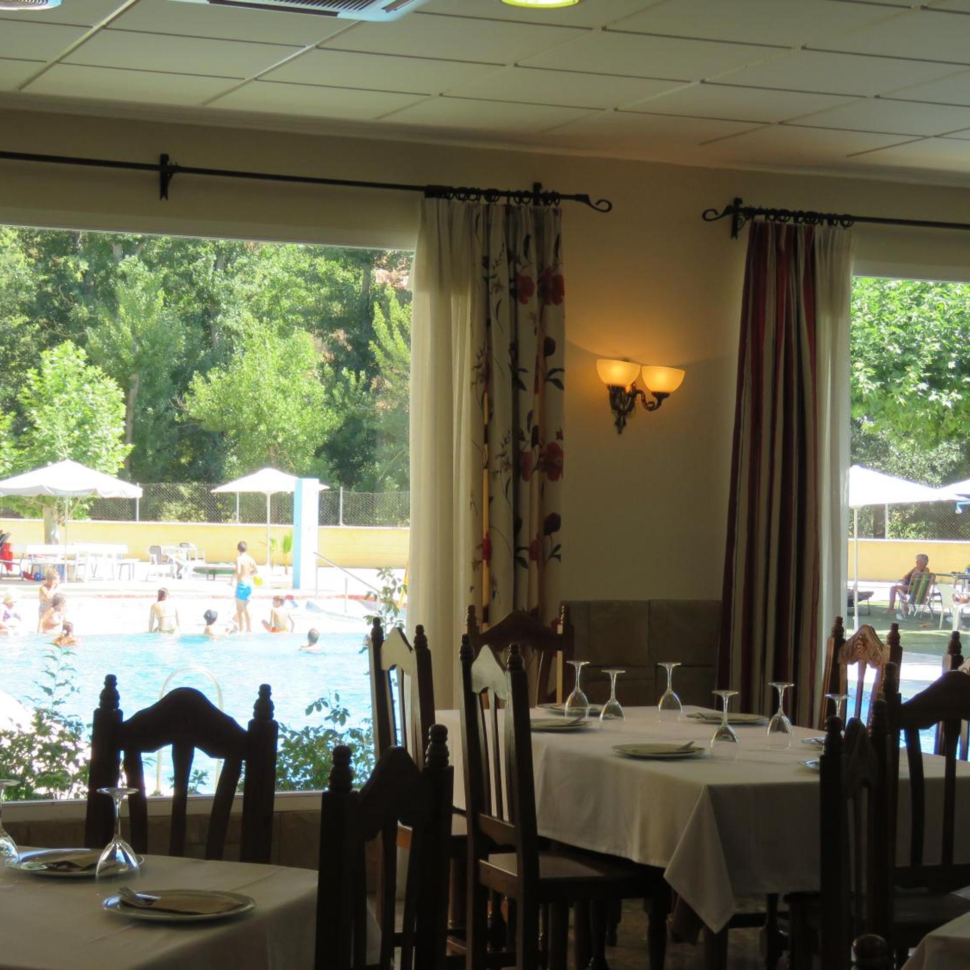 Hotel Río Piscina 48/75