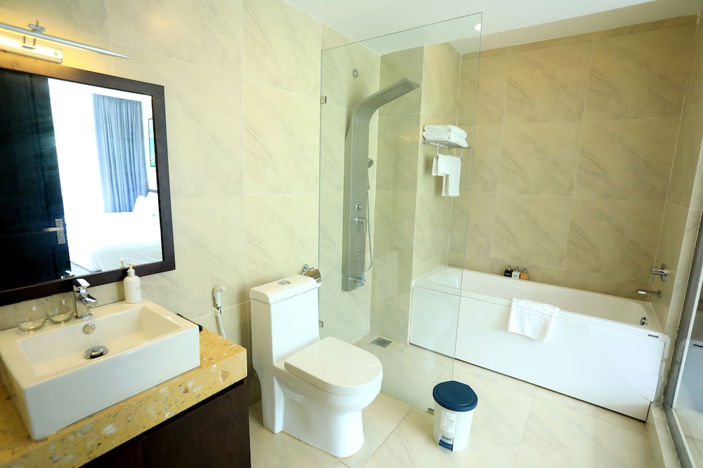 Orson Hotel and Resort Con Dao 50/50