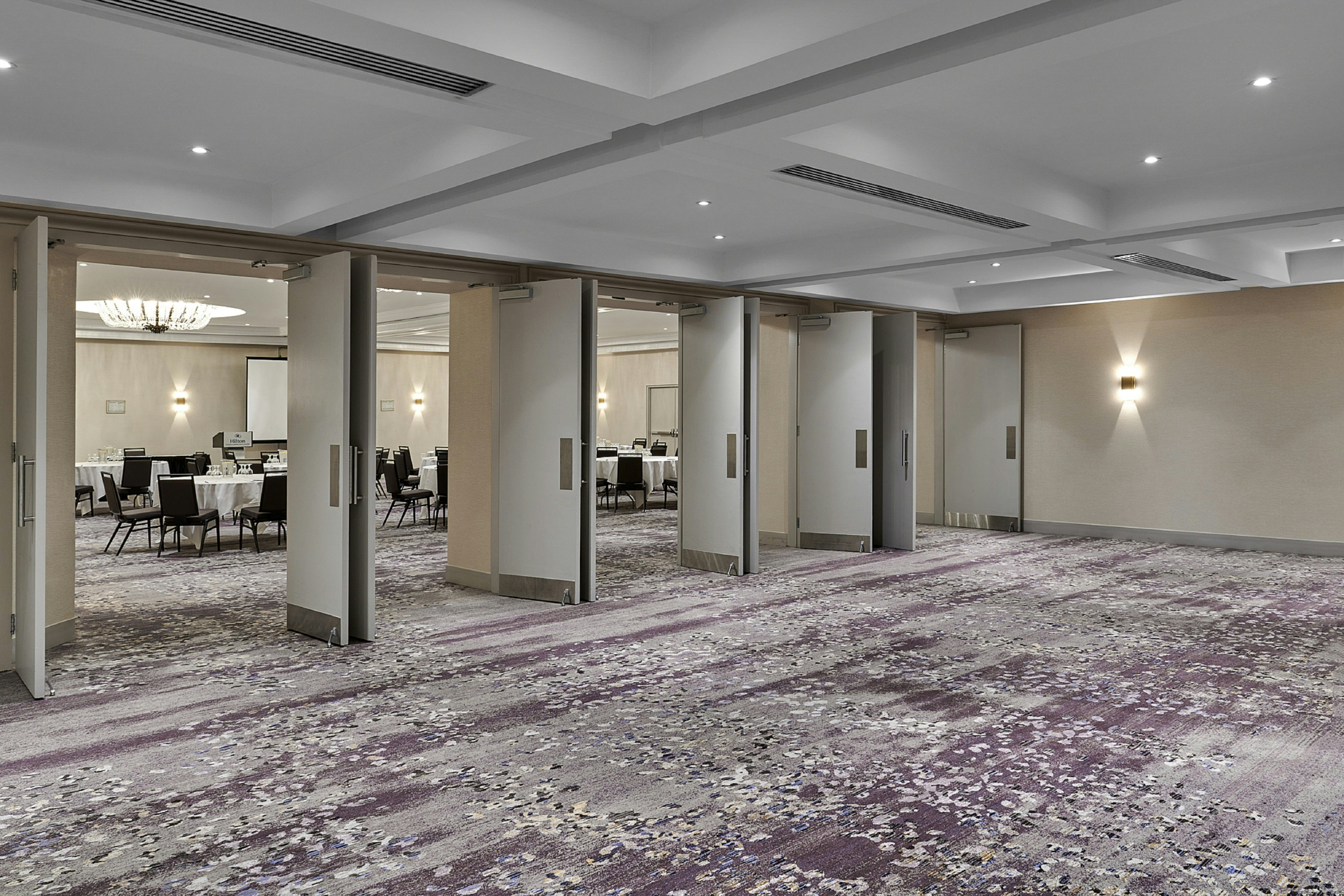 Hilton Toronto Airport Hotel & Suites 35/79