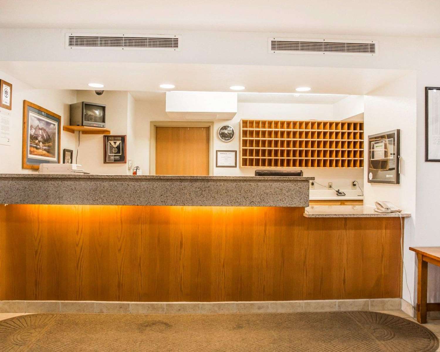 Birch Hill Suites Dayton - WP AFB 4/10