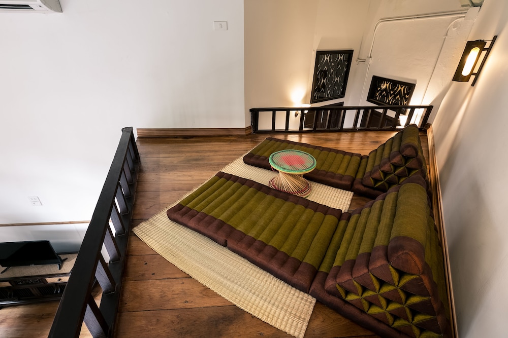 103 - Bed And Brews 23/50