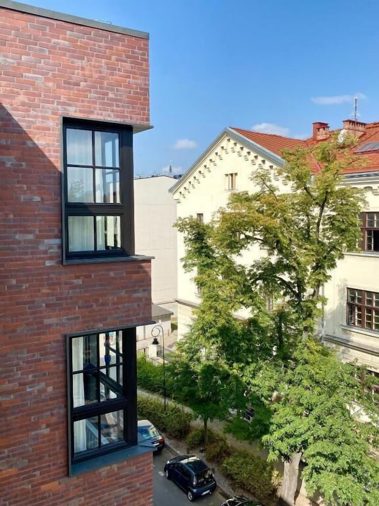 H11 Aparthotel in KRAKOW