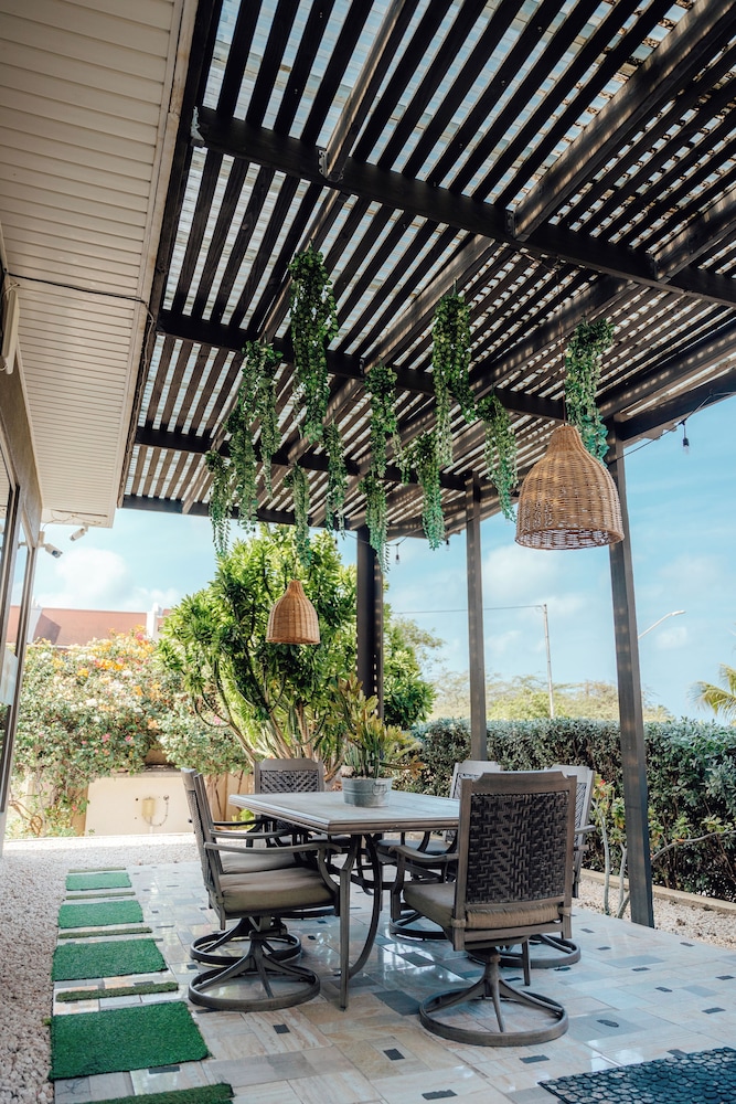RH Boutique Hotel Aruba 36/48