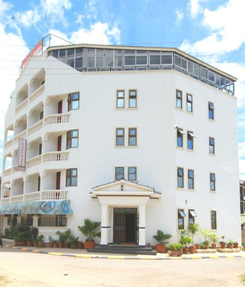 CoastGate Hotel 4/50