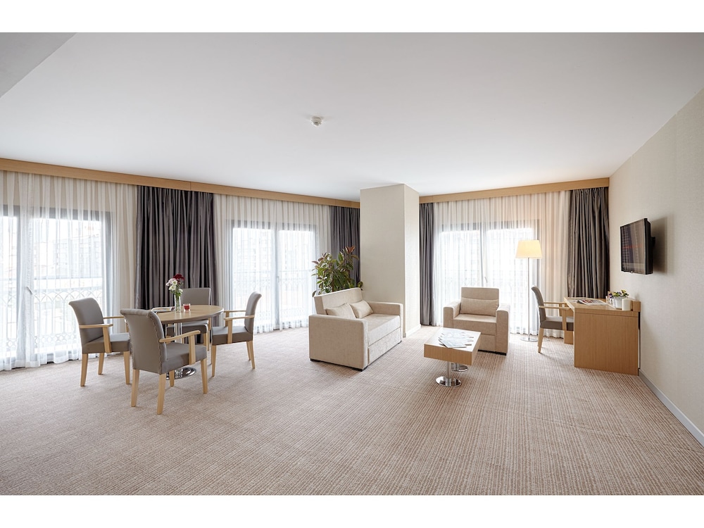 Kordon Hotel Cankaya 36/61