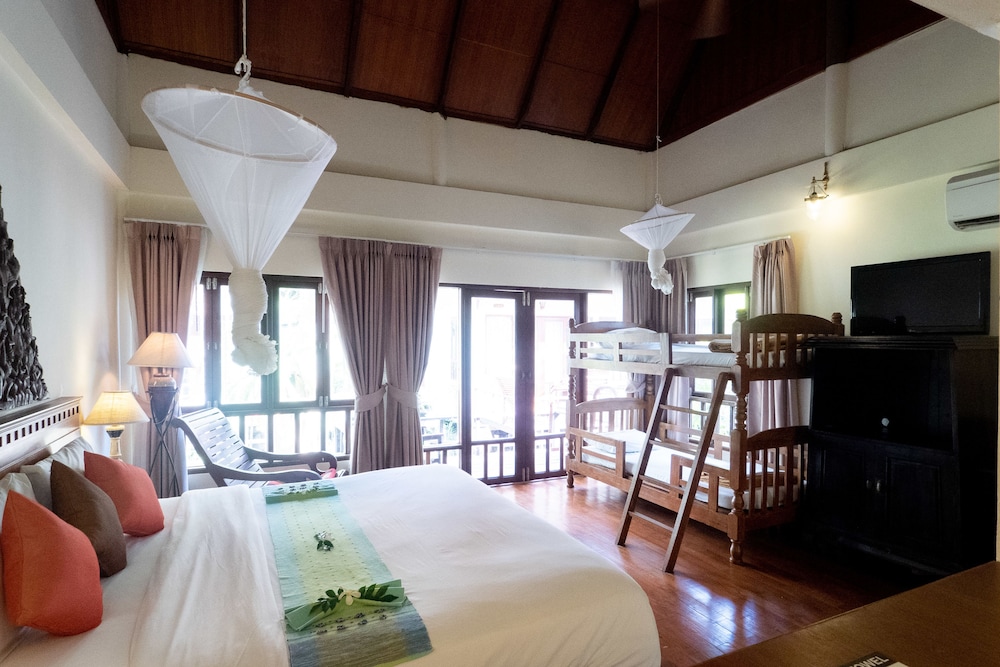 Royal Lanta Resort & Spa 43/71