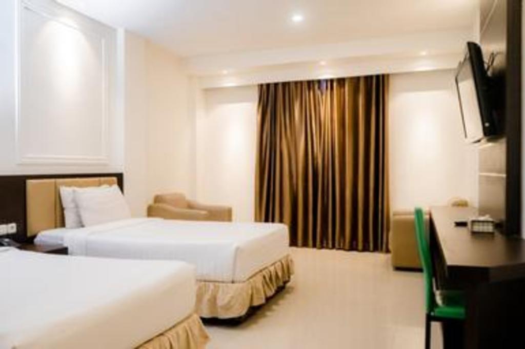 D Blitz Hotel Kendari 11/28