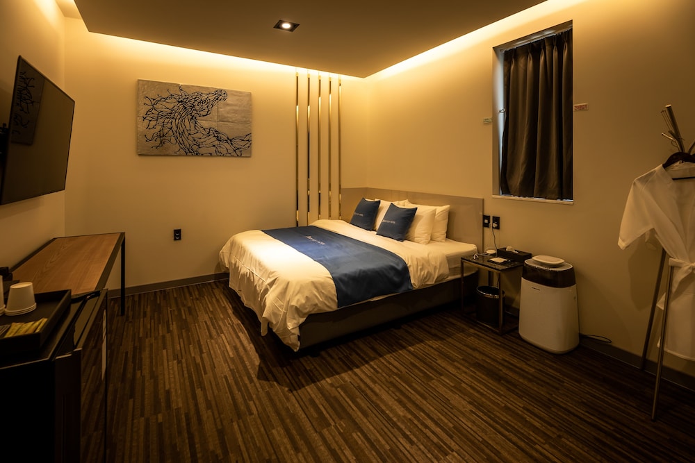 Hotel Bentley 28/57
