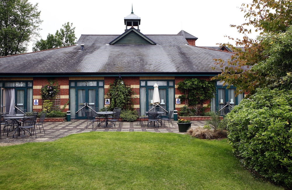 Wigan Oak Hotel by Belvilla 50/53