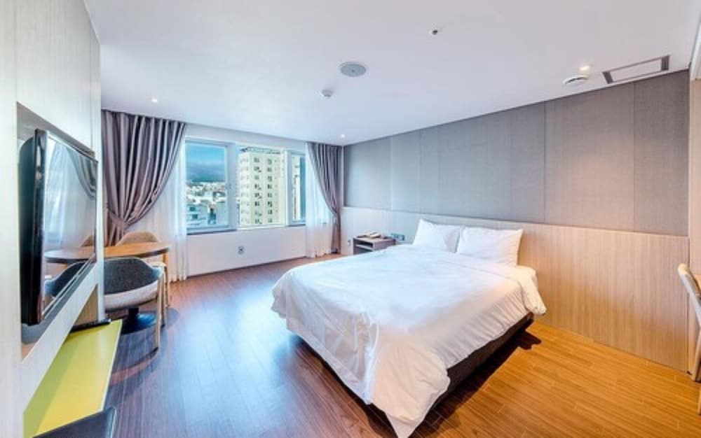 Jeju Noblepia Hotel 9/26
