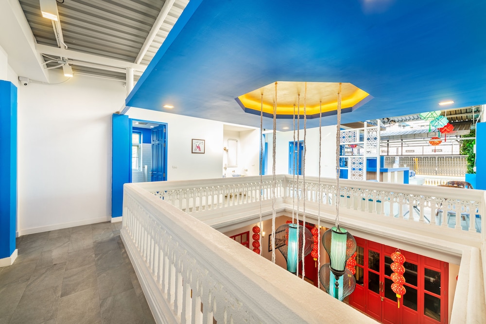 Ama Hostel Bangkok 70/77