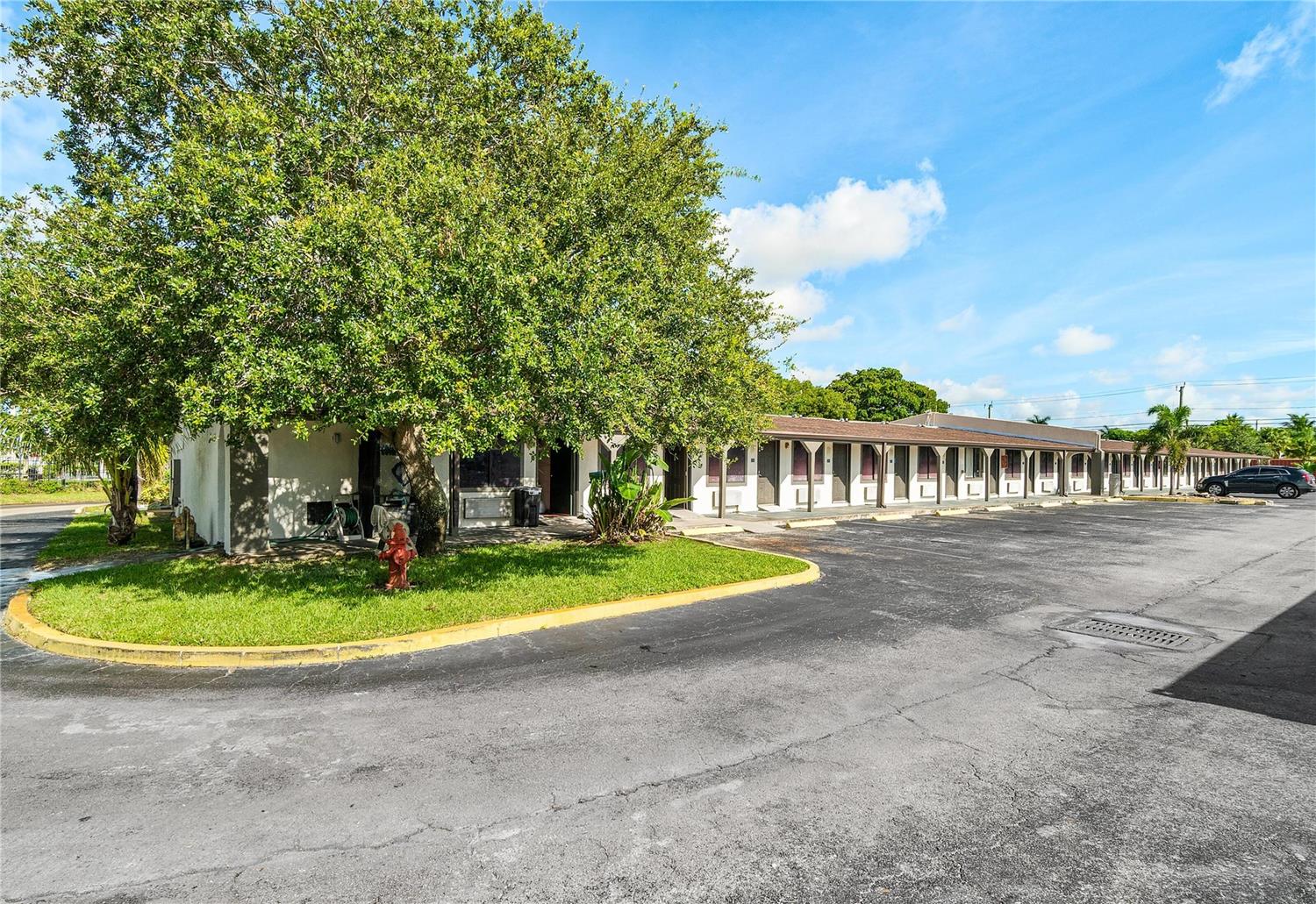 Super 8 By Wyndham Lantana West Palm Beach 27/34