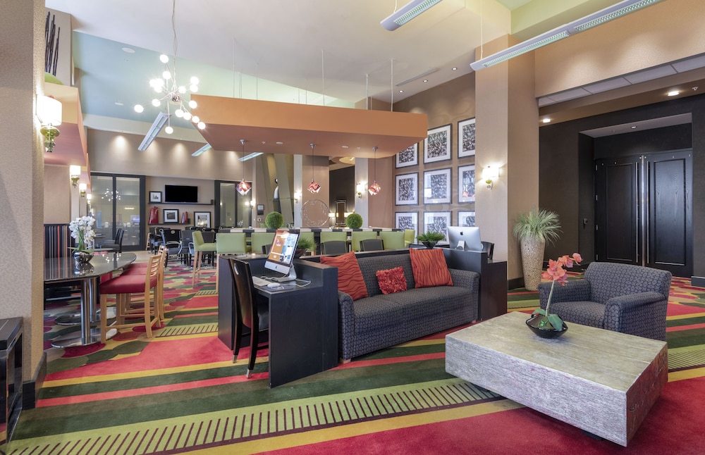 Hampton Inn And Suites Raleigh Crabtree Valley Nc 42/55