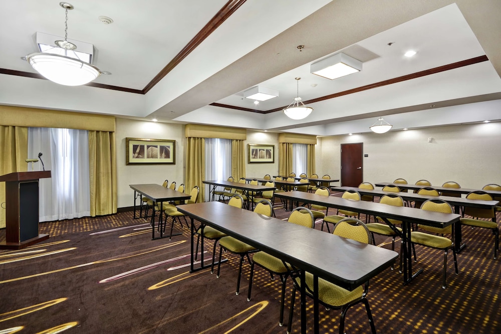 Hampton Inn and Suites Corpus Christi I-37 Navigation Blvd 43/48