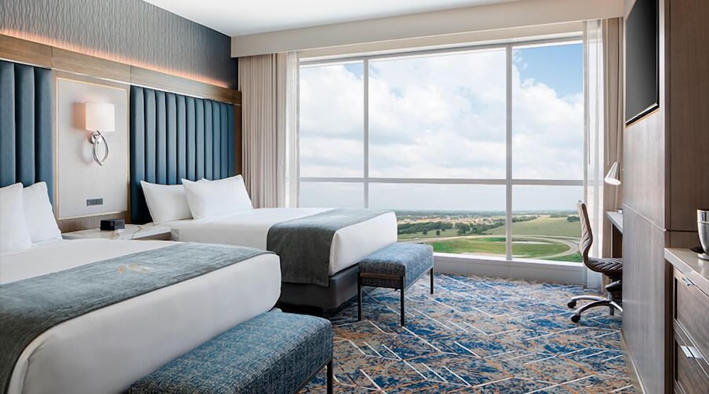 Deluxe, 2 Queen Beds, Sky Tower