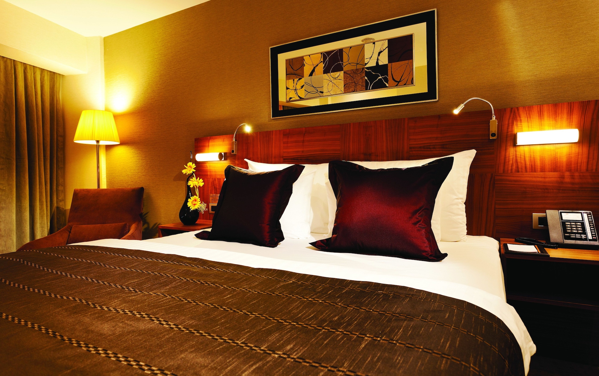 Standard, Single, Crowne Plaza Istanbul Harbiye Hotel 10/11
