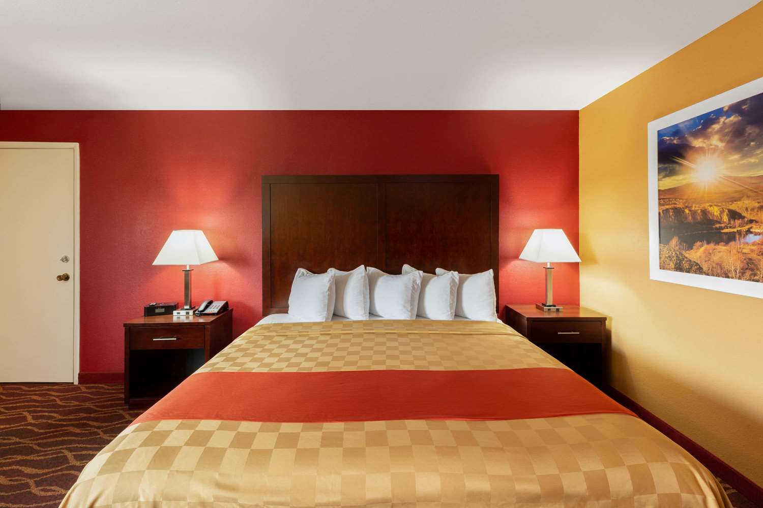 Days Inn By Wyndham Roseburg 9/14