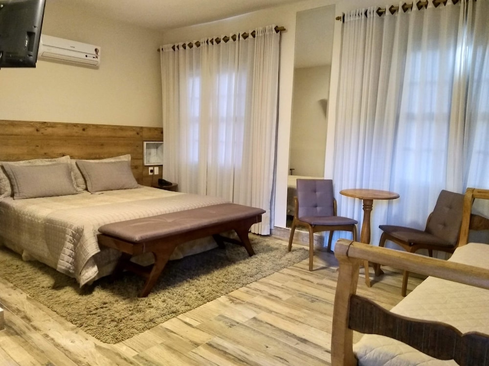 Pousada Villa Alferes 12/77