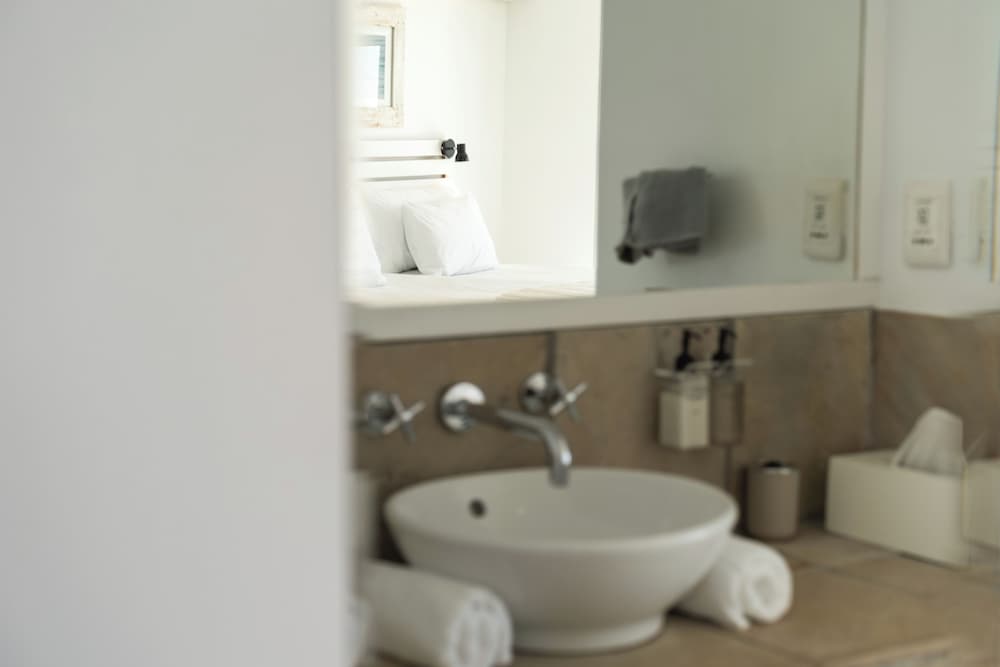 Finchley Guest House 48/50