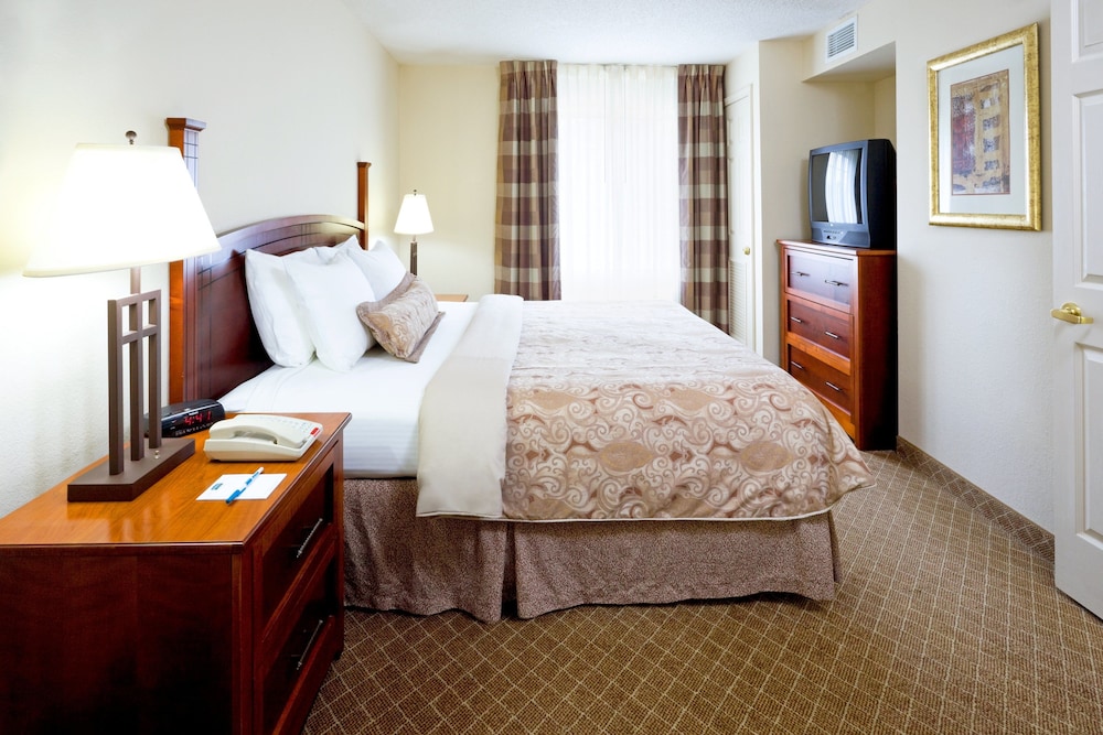 Staybridge Suites Cranbury-South Brunswick 16/75