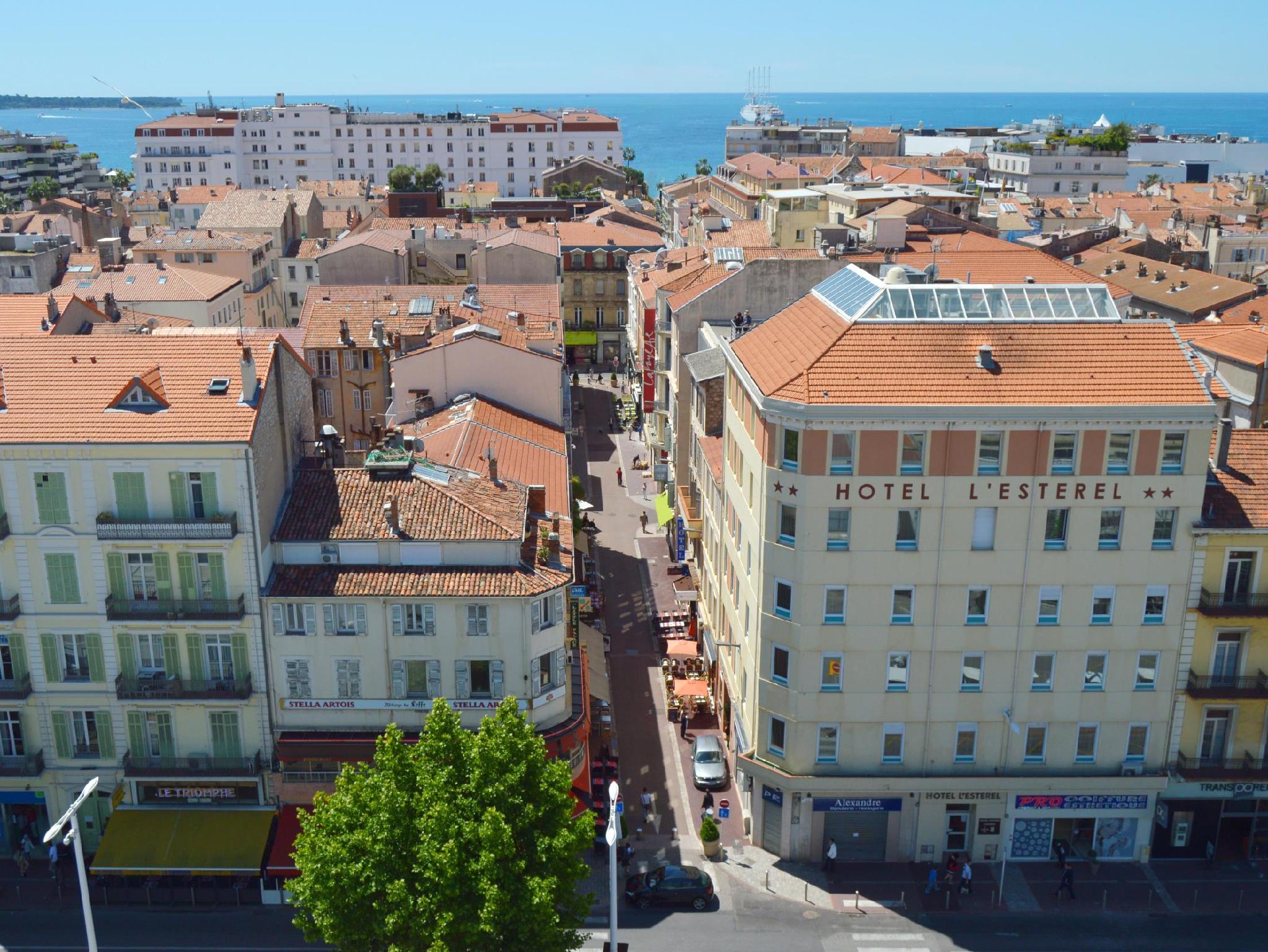 L'Esterel in CANNES