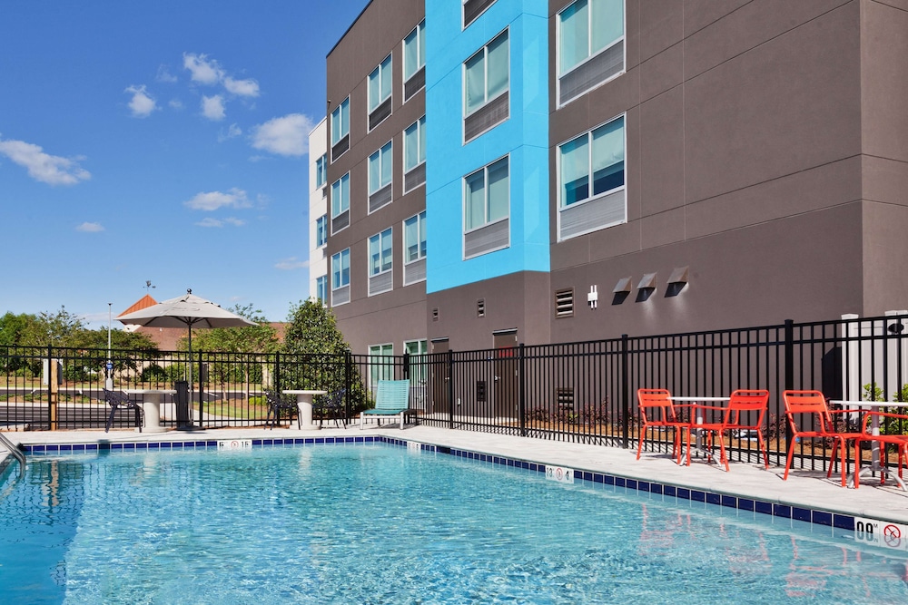 Tru by Hilton Prattville 3/53