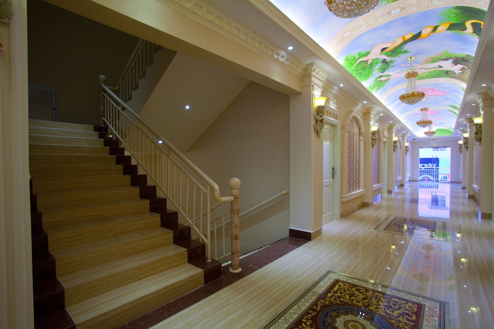 Grand Town Hotel Makassar 1/35