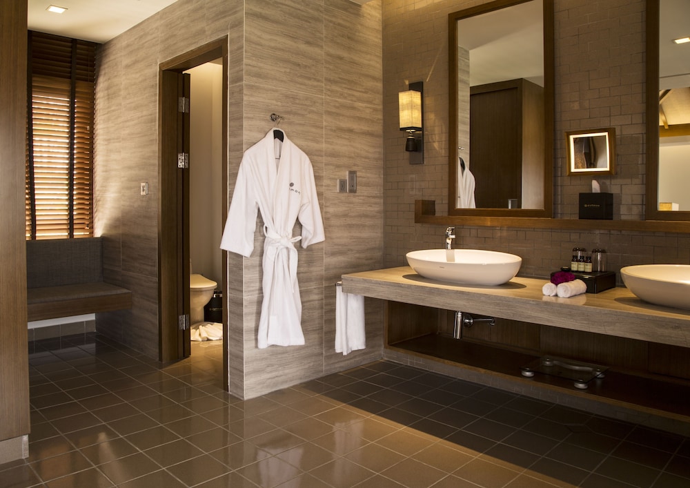 Pullman Luang Prabang 24/83