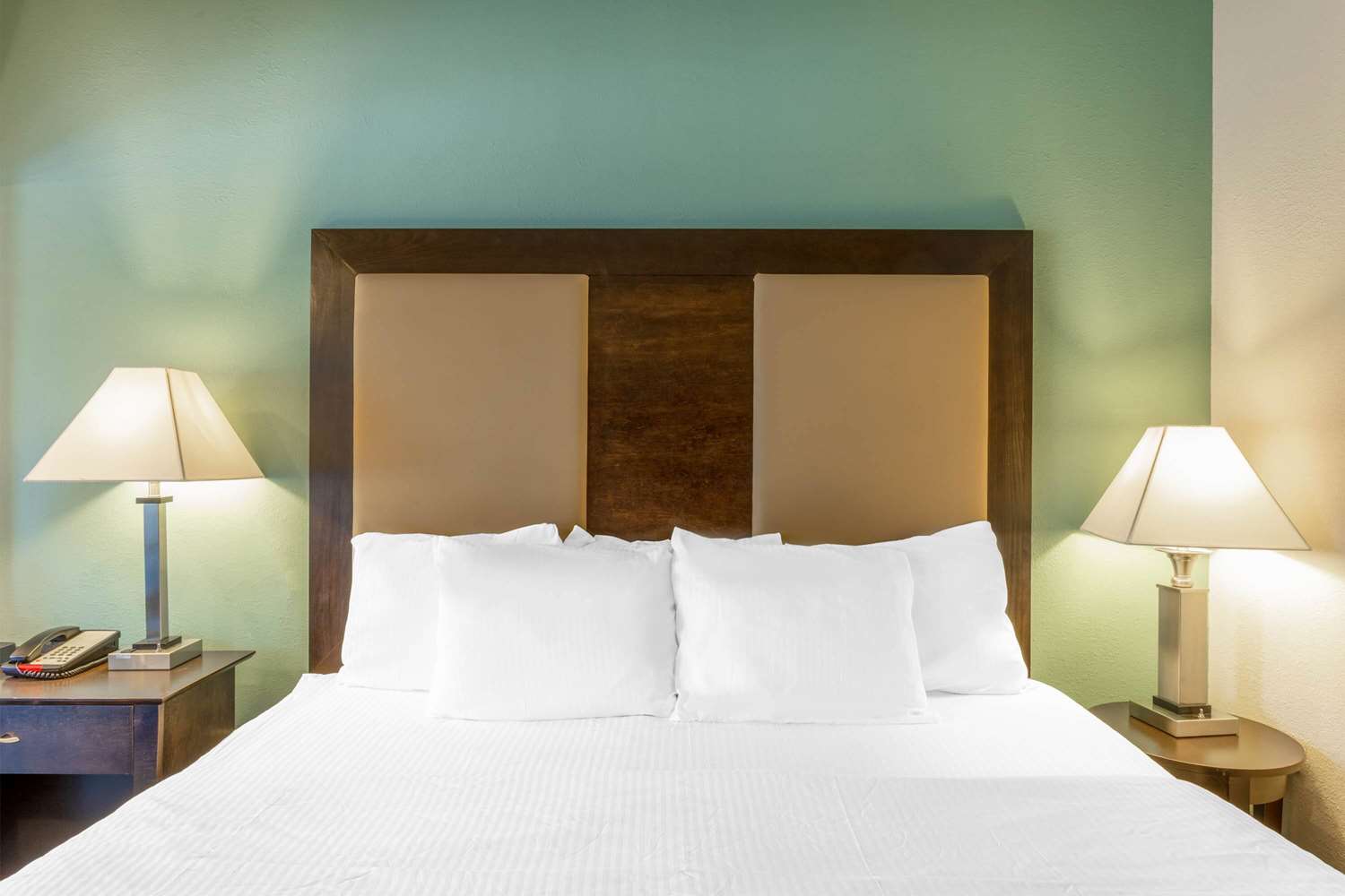 La Quinta Inn Suites By Wyndham Stonington Mystic Area 31/59