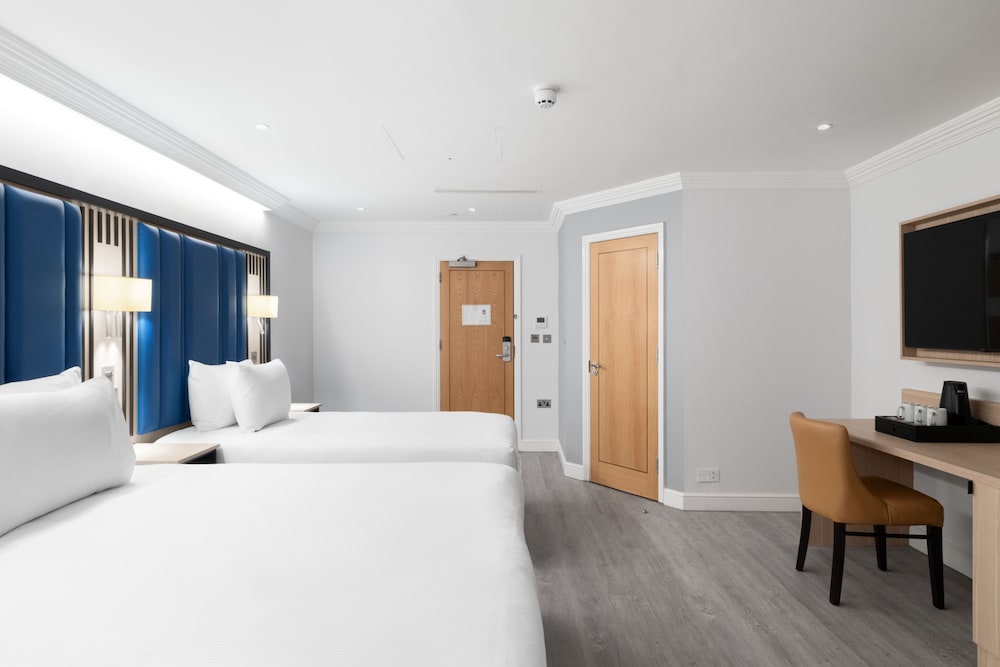 Standard, Triple, 1 Queen and 1 Single Bed, No Window