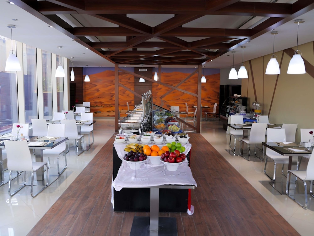 أجنحة نوفوتيل الرياض ديار(Sunday Hotel Al Olaya formerly Novotel Suites Riyadh Centre) 66/75